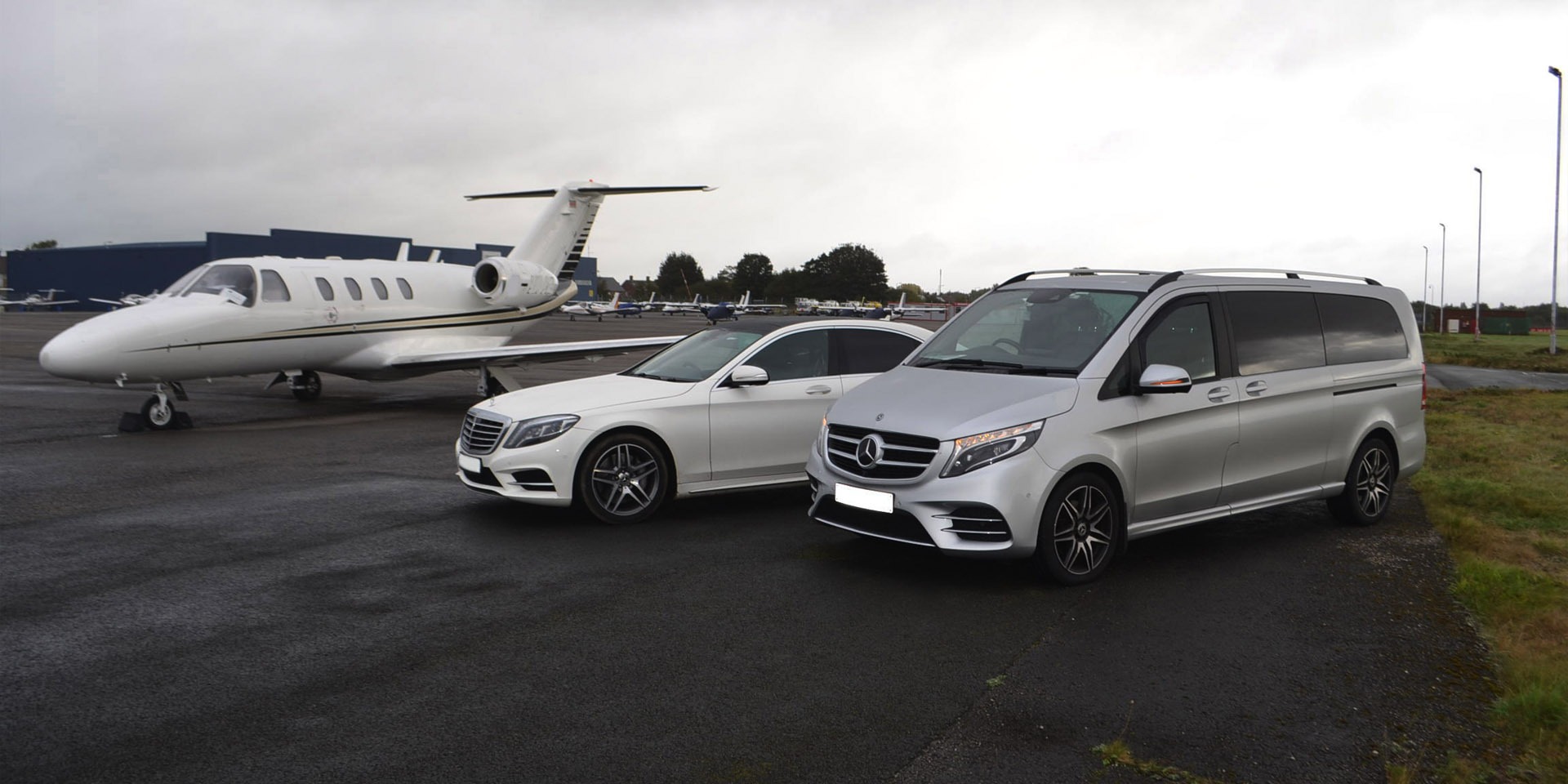 Private Jet &<br>Commercial Airport transfers